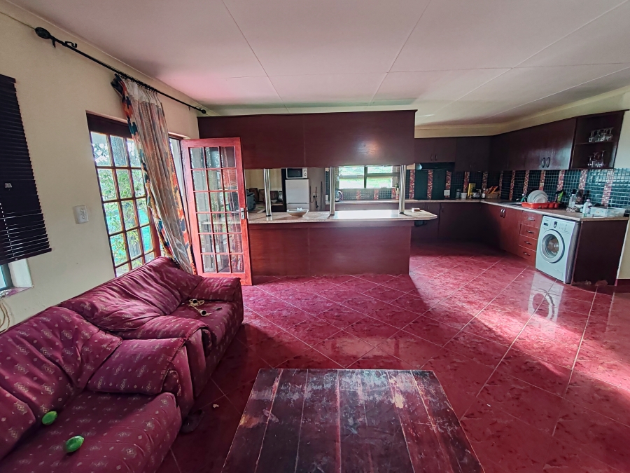 3 Bedroom Property for Sale in Hoogland Western Cape